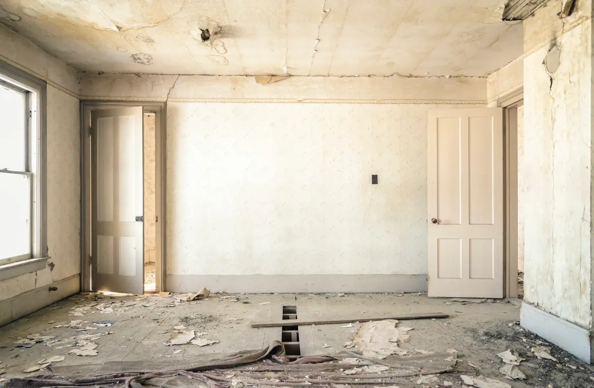 Waste disposal crew managing a cleanout project in Wrightsboro